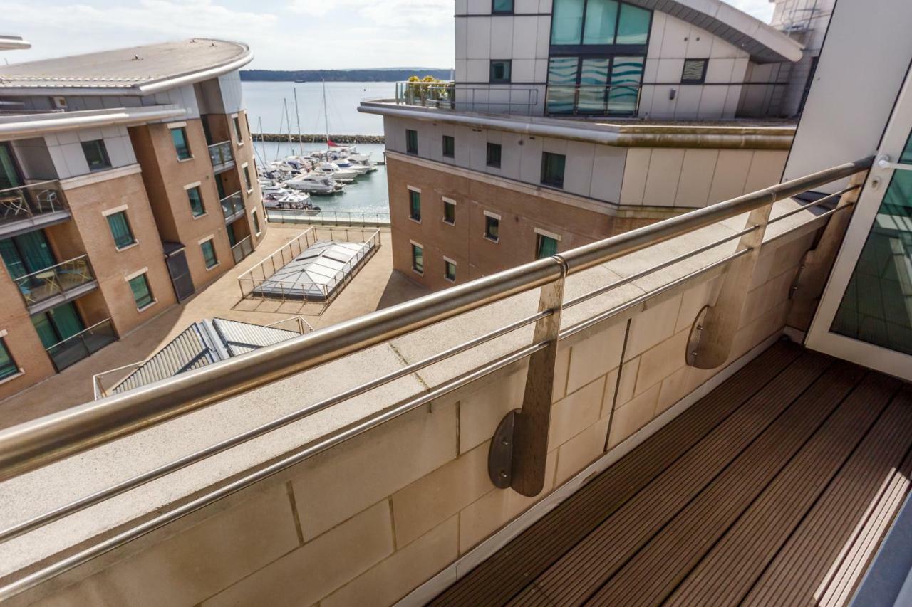 Crow'S Nest Villa Poole Exterior foto